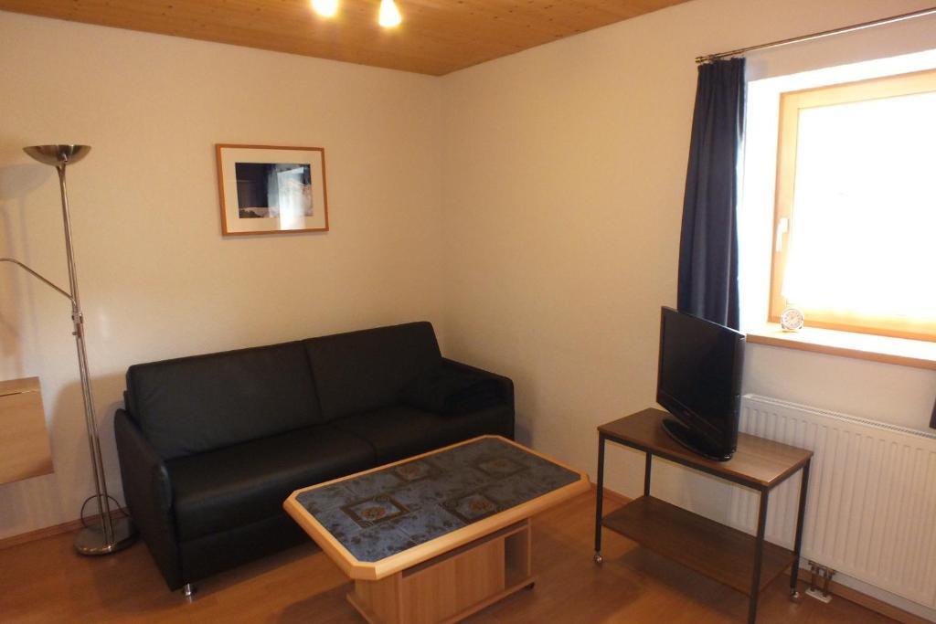 Apartmán Haus Schneeflocke Lech am Arlberg Pokoj fotografie
