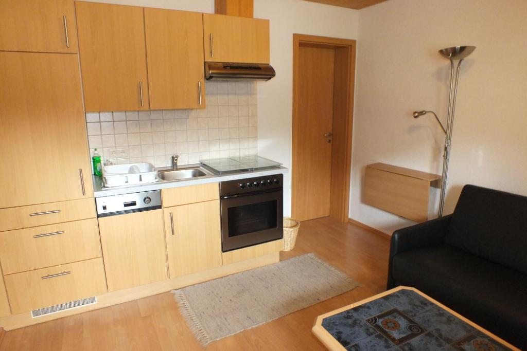 Apartmán Haus Schneeflocke Lech am Arlberg Pokoj fotografie